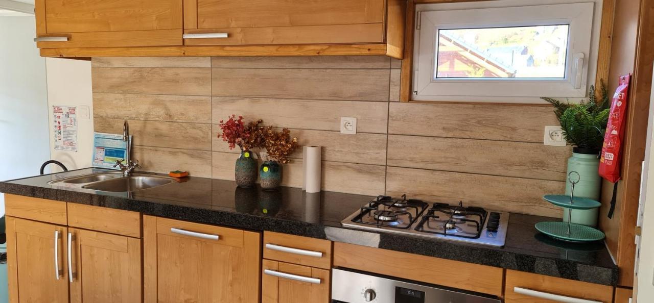 Le Chalet Castor - Camping International - Bomal - Durbuy Eksteriør bilde